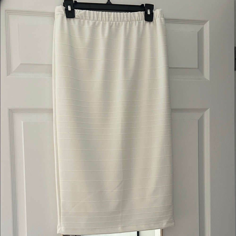 Zadie Bs Elegant White Pencil Skirt